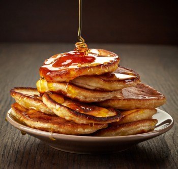 pancakes-with-maple-syrup-on-plate