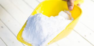 dextrose powder on yellow showel