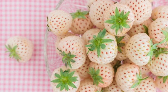 pineberries-min